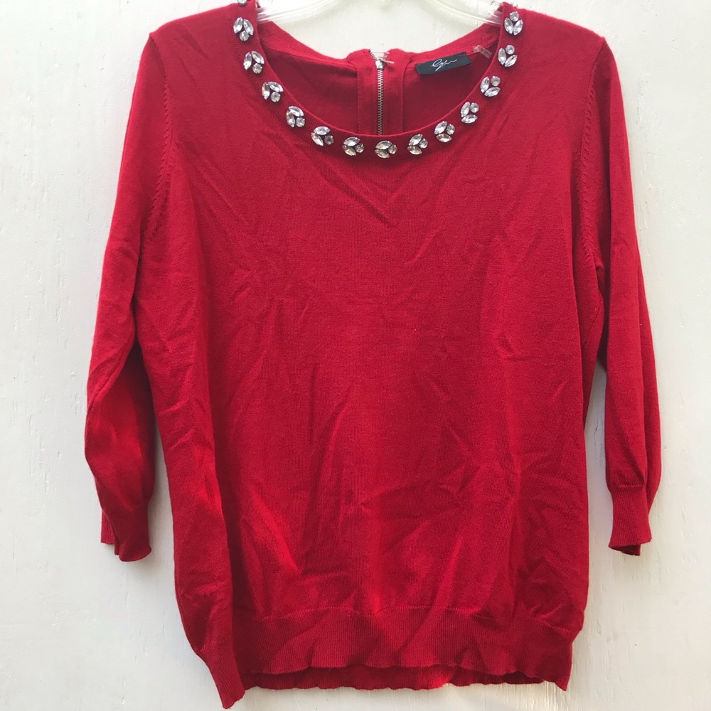 B4itGoesMakeOffer
! Lyn Red knit with rhinestones